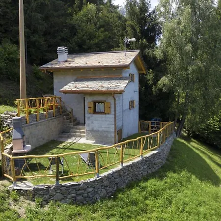 Casa Ca' De L'elmo * Castello dell'Acqua